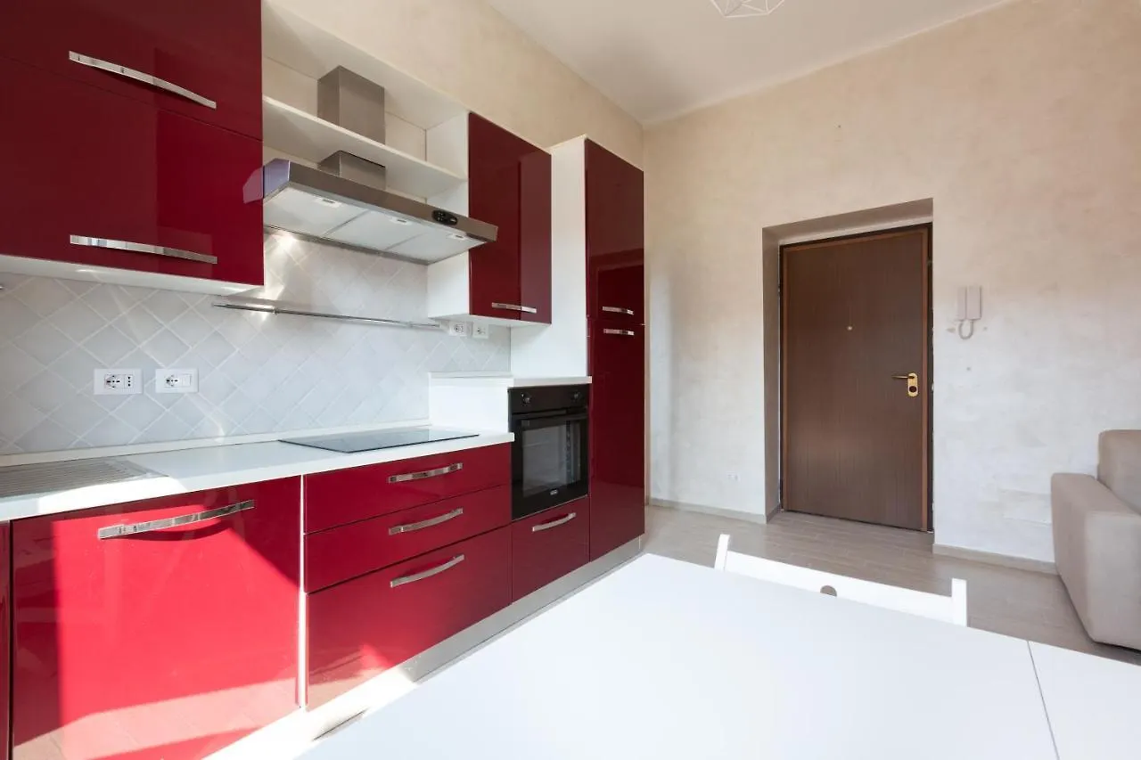 Zara Bright Flat Apartment Milan
